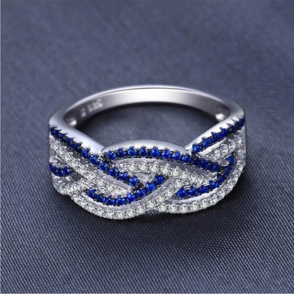 New Luxury 925 Silver Beautiful Sapphire Ring - Picture 3 of 4